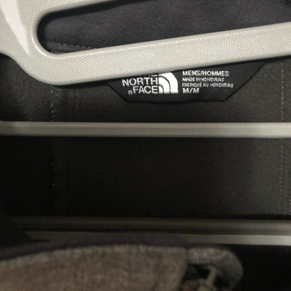 North Face Men Jacket - Picture 2 of 3